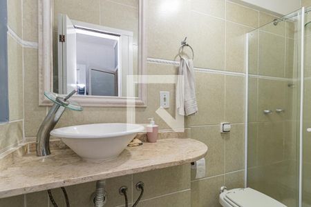 Banheiro da Suíte de apartamento à venda com 3 quartos, 120m² em Centro Histórico, Porto Alegre