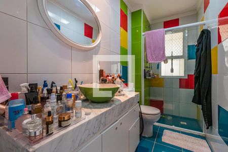 Apartamento à venda com 132m², 3 quartos e 2 vagasBanheiro Social
