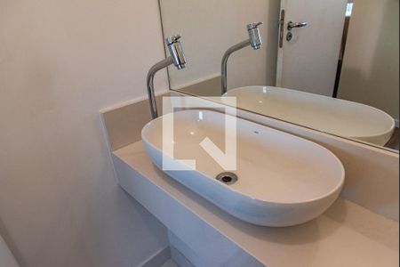Lavabo de apartamento para alugar com 2 quartos, 53m² em Ipiranga, São Paulo