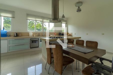 Casa para alugar com 620m², 5 quartos e 6 vagas Casa para alugar com 620m², 5 quartos e 6 vagasCozinha