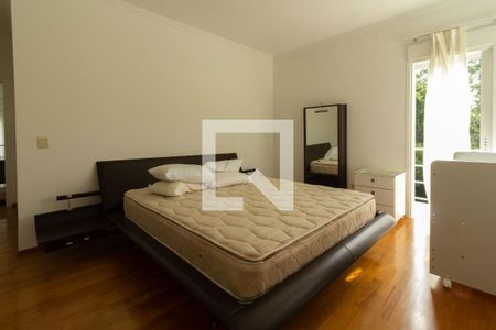 Casa para alugar com 620m², 5 quartos e 6 vagas Casa para alugar com 620m², 5 quartos e 6 vagasQuarto 3