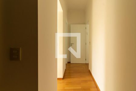 Casa para alugar com 620m², 5 quartos e 6 vagas Casa para alugar com 620m², 5 quartos e 6 vagasQuarto 2