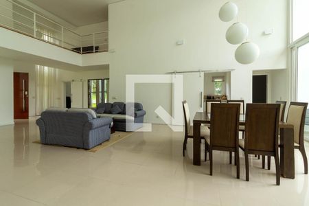 Sala de casa para alugar com 5 quartos, 620m² em Jardim Indaiá, Embu das Artes