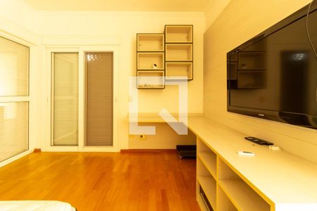 Casa para alugar com 620m², 5 quartos e 6 vagas Casa para alugar com 620m², 5 quartos e 6 vagasQuarto 2