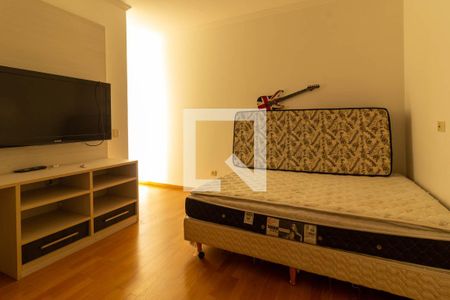 Casa para alugar com 620m², 5 quartos e 6 vagas Casa para alugar com 620m², 5 quartos e 6 vagasQuarto 2