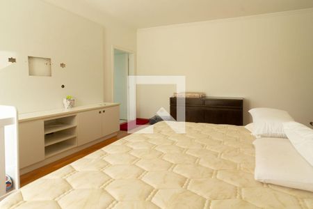 Casa para alugar com 620m², 5 quartos e 6 vagas Casa para alugar com 620m², 5 quartos e 6 vagasQuarto 3