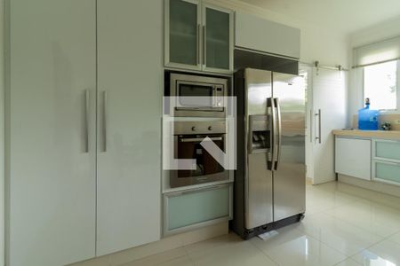 Casa para alugar com 620m², 5 quartos e 6 vagas Casa para alugar com 620m², 5 quartos e 6 vagasCozinha - Armários