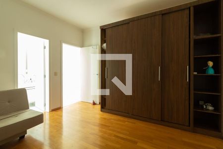 Casa para alugar com 620m², 5 quartos e 6 vagas Casa para alugar com 620m², 5 quartos e 6 vagasEscritório 1