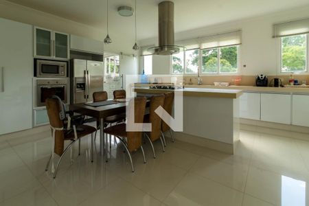 Casa para alugar com 620m², 5 quartos e 6 vagas Casa para alugar com 620m², 5 quartos e 6 vagasCozinha