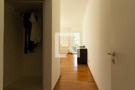 Casa para alugar com 620m², 5 quartos e 6 vagas Casa para alugar com 620m², 5 quartos e 6 vagasQuarto 3