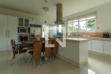 Casa para alugar com 620m², 5 quartos e 6 vagas Casa para alugar com 620m², 5 quartos e 6 vagasCozinha