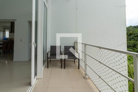 Casa para alugar com 620m², 5 quartos e 6 vagas Casa para alugar com 620m², 5 quartos e 6 vagasSala