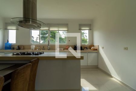 Casa para alugar com 620m², 5 quartos e 6 vagas Casa para alugar com 620m², 5 quartos e 6 vagasCozinha