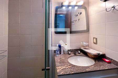 Apartamento à venda com 188m², 3 quartos e 2 vagasBanheiro da Suíte 1