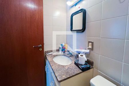 Apartamento à venda com 188m², 3 quartos e 2 vagasBanheiro da Suíte 3