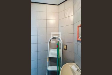 Apartamento à venda com 188m², 3 quartos e 2 vagasBanheiro de Serviço