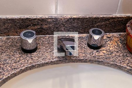 Apartamento à venda com 188m², 3 quartos e 2 vagasBanheiro da Suíte 1