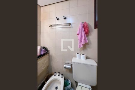 Apartamento à venda com 188m², 3 quartos e 2 vagasBanheiro da Suíte 2