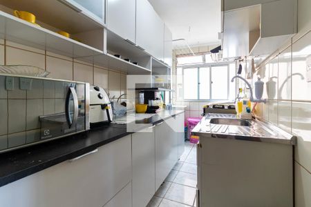 Apartamento à venda com 60m², 3 quartos e 1 vaga Apartamento à venda com 60m², 3 quartos e 1 vagaCozinha e Área de Serviço