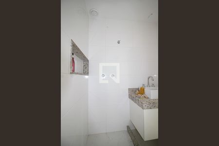 Apartamento à venda com 60m², 2 quartos e 1 vaga Apartamento à venda com 60m², 2 quartos e 1 vagaBanheiro da Suíte