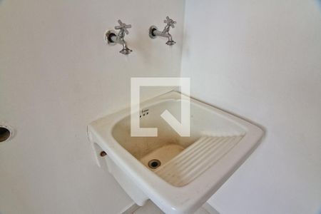 Apartamento para alugar com 64m², 2 quartos e 1 vagaÁrea de Serviço