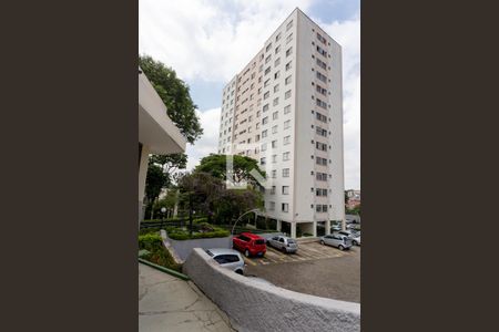 Apartamento para alugar com 62m², 2 quartos e 1 vaga Apartamento para alugar com 62m², 2 quartos e 1 vagaFachada