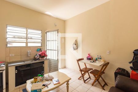 Sala/Cozinha de apartamento para alugar com 1 quarto, 40m² em Vila Gomes, São Paulo