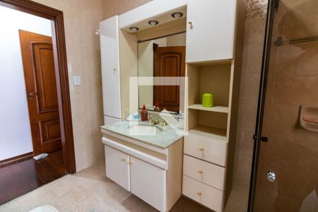 Casa à venda com 340m², 4 quartos e 4 vagasSuíte 2, Banheiro 