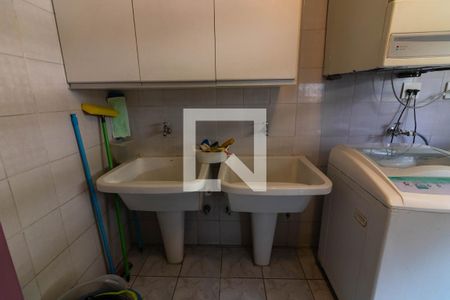 Casa à venda com 340m², 4 quartos e 4 vagasÁrea de Serviço