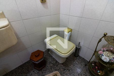 Casa à venda com 340m², 4 quartos e 4 vagasLavabo