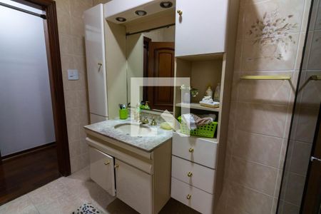 Casa à venda com 340m², 4 quartos e 4 vagasSuíte 3, Banheiro 