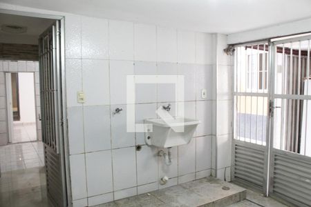 Casa para alugar com 60m², 2 quartos e sem vagaÁrea de Serviço