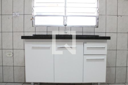 Cozinha de casa para alugar com 2 quartos, 60m² em Vila Nova Curuçá, São Paulo