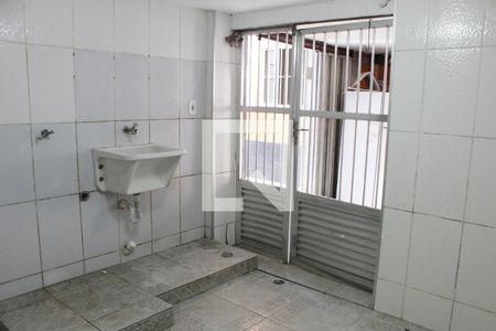 Casa para alugar com 60m², 2 quartos e sem vagaÁrea de Serviço