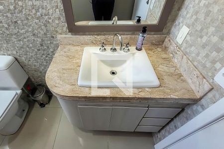 Apartamento para alugar com 150m², 3 quartos e 2 vagasBanheiro Social