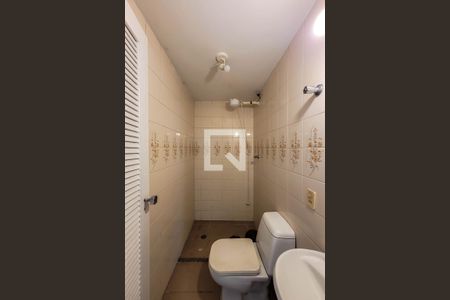 Apartamento para alugar com 150m², 3 quartos e 2 vagasBanheiro de serviço