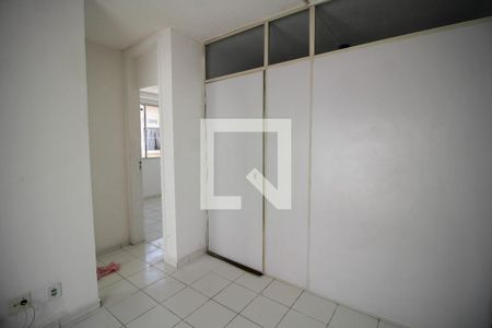 Sala de apartamento à venda com 2 quartos, 60m² em Benfica, Rio de Janeiro