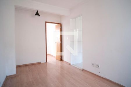 Sala de apartamento à venda com 3 quartos, 58m² em Conjunto Habitacional Padre Manoel da Nóbrega, São Paulo