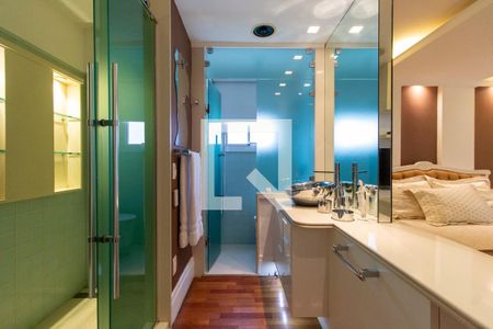 Apartamento à venda com 485m², 5 quartos e 3 vagasBanheiro Suite 1