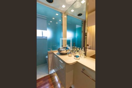 Apartamento à venda com 485m², 5 quartos e 3 vagasBanheiro Suite 1