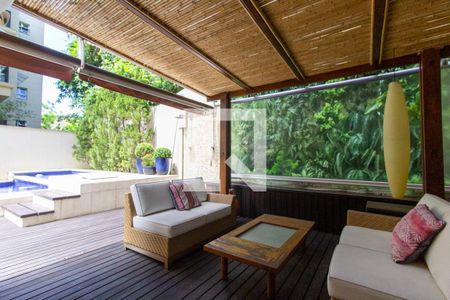 Apartamento à venda com 485m², 5 quartos e 3 vagasVaranda Suite 1