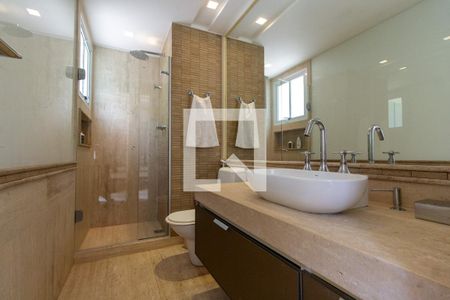 Apartamento à venda com 485m², 5 quartos e 3 vagasBanheiro Suite 2