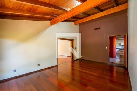 Sala de casa de condomínio para alugar com 3 quartos, 480m² em Ipanema, Porto Alegre
