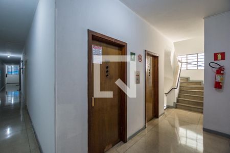Apartamento para alugar com 88m², 2 quartos e sem vaga Apartamento para alugar com 88m², 2 quartos e sem vagaCorredor