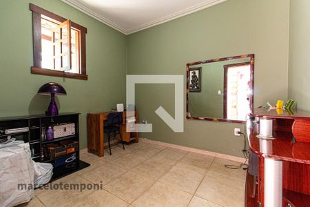 Casa à venda com 270m², 3 quartos e 5 vagas