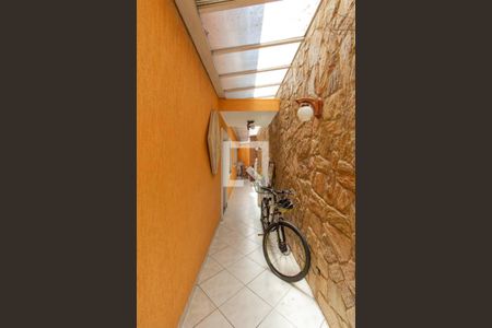 Casa para alugar com 220m², 3 quartos e 4 vagasCorredor Lateral