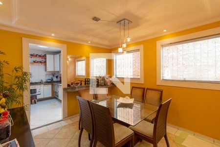 Casa para alugar com 220m², 3 quartos e 4 vagasCozinha