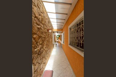 Casa para alugar com 220m², 3 quartos e 4 vagasCorredor Lateral