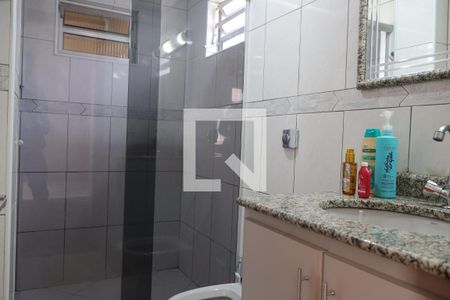 Banheiro da Suíte de apartamento para alugar com 3 quartos, 82m² em Vila Paulista, São Paulo