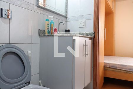 Banheiro da Suíte de apartamento para alugar com 3 quartos, 82m² em Vila Paulista, São Paulo
